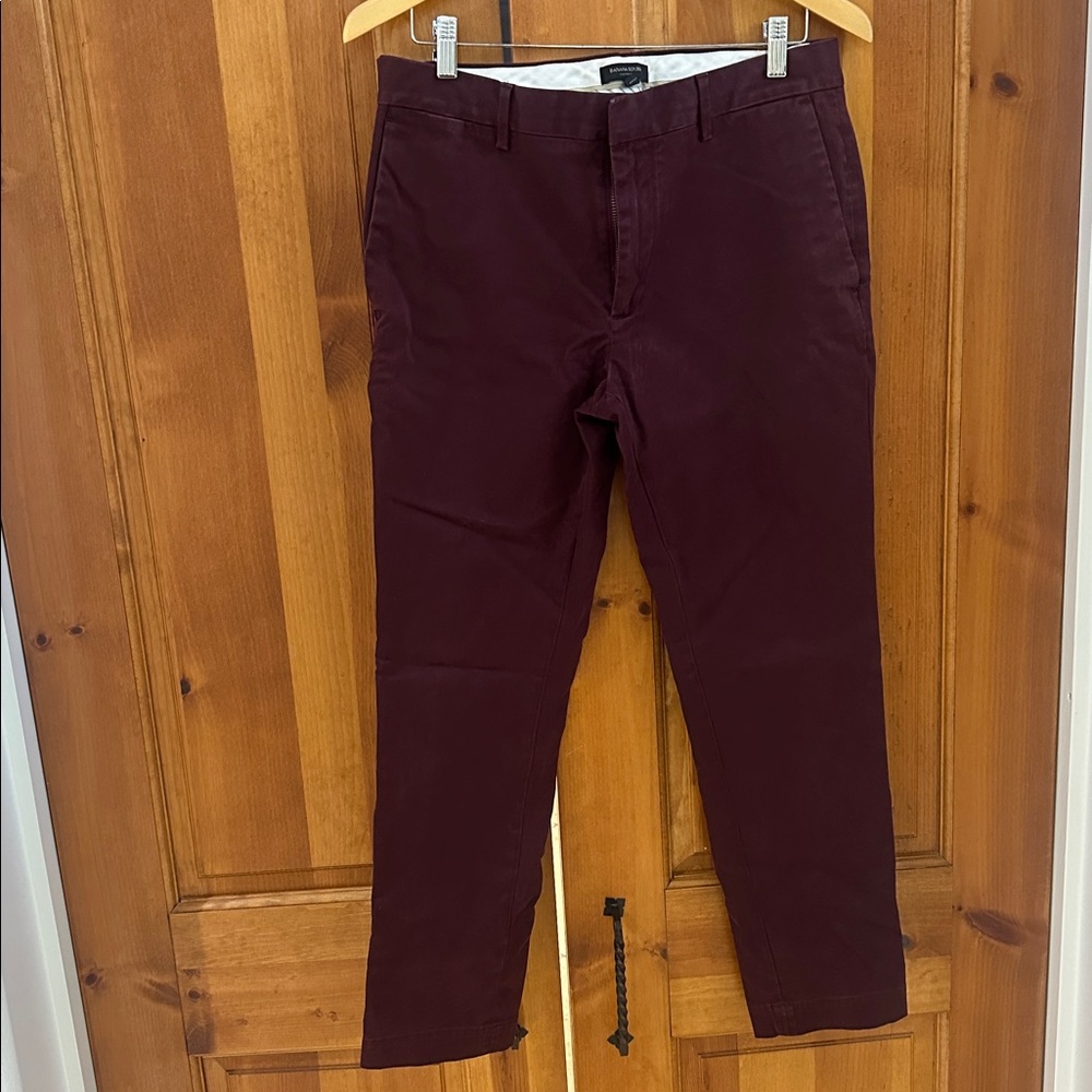 Banana Republic Fulton Chino - Picture 2 of 3